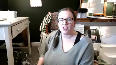 Snapshot of kaitrosss chatting on April 2026 06:50:01 PM kaitrosss online show from April 2026 06:50:01 PM