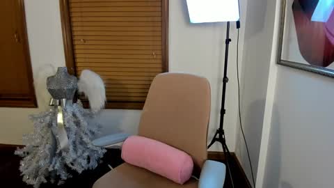 Snapshot of kaiyanui chatting on December 2024 04:04:01 AM Kaiya online show from December 2024 04:04:01 AM