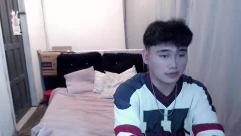 Snapshot of kaizou69 chatting on November 2025 05:06:02 AM kaizou69 online show from November 2025 05:06:02 AM