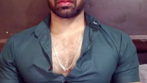 Vicky online show from October 2025 06:41:02 PM