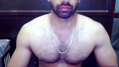 Vicky online show from October 2025 07:25:02 PM