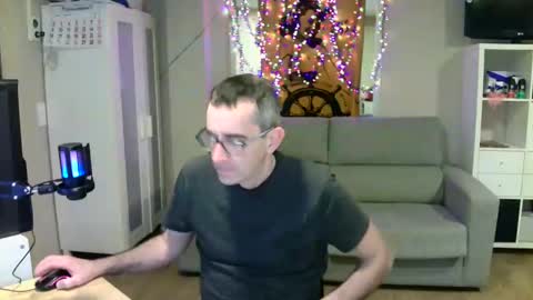 MusicMen49 online show from January 2025 10:46:01 PM