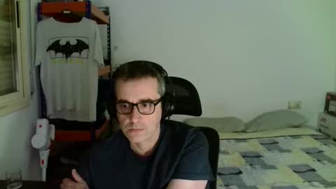 Snapshot of kalem48 chatting on April 2026 11:31:02 PM MusicMen49 online show from April 2026 11:31:02 PM