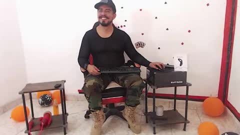 Kaleth online show from November 2025 03:34:02 PM