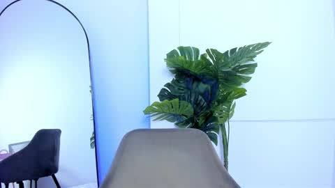 Kali Bloom  online show from February 2026 11:31:02 PM