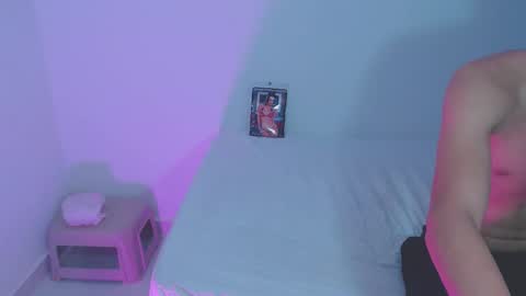 kalifah_ online show from February 2026 12:12:01 PM