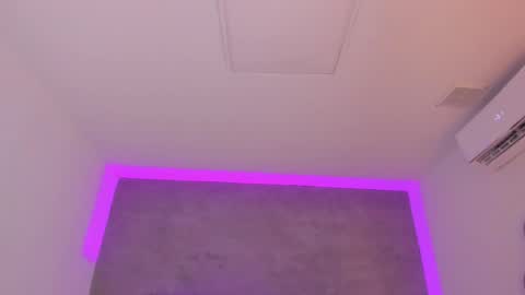 Carolina   online show from February 2025 04:02:01 PM