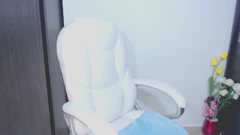 Snapshot of kally_higgins chatting on September 2025 03:11:01 AM Hannah online show from September 2025 03:11:01 AM