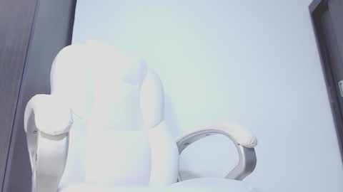 Snapshot of kally_higgins chatting on November 2025 03:50:01 AM Hannah online show from November 2025 03:50:01 AM