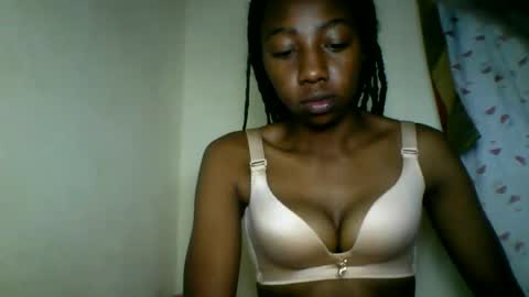 Snapshot of kalyssia_belle chatting on July 2026 10:06:02 PM kalyssia_belle online show from July 2026 10:06:02 PM