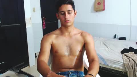 Snapshot of kam_and_friends chatting on January 2025 03:20:01 AM Kev online show from January 2025 03:20:01 AM