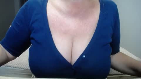 KamaliaSim online show from November 2025 07:58:01 PM