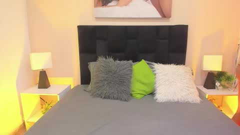 Kamell  online show from November 2025 12:17:01 PM