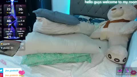 camilo  independent model online show from February 2025 01:44:02 PM