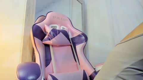    online show from January 2025 12:37:01 PM