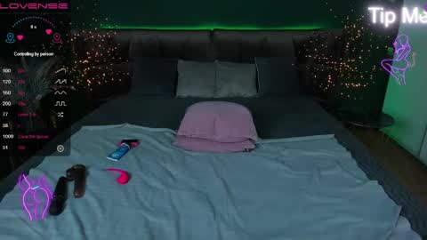 kamilahot25 online show from March 2025 01:40:01 PM