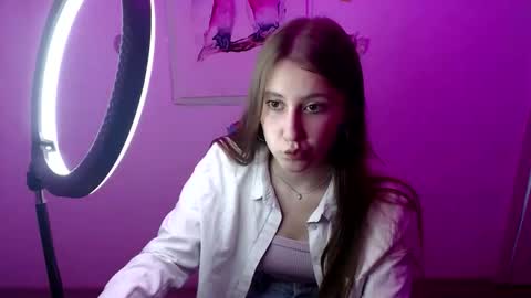 kamilla_love_ online show from September 2025 12:38:02 PM