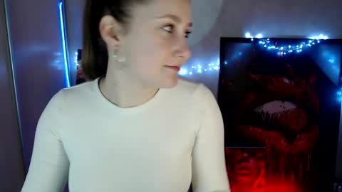 kamilla_love_ online show from April 2026 12:07:01 PM