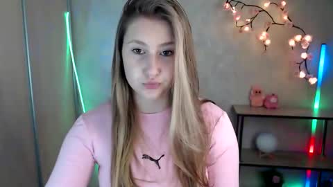 kamilla_love_ online show from June 2026 12:18:01 PM