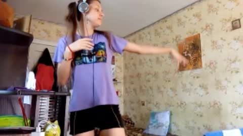 Mari  Simmons online show from September 2025 07:19:01 AM