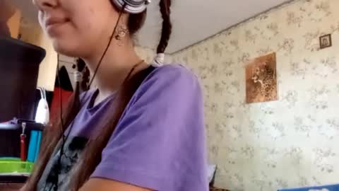 Mari  Simmons online show from September 2025 07:29:01 AM