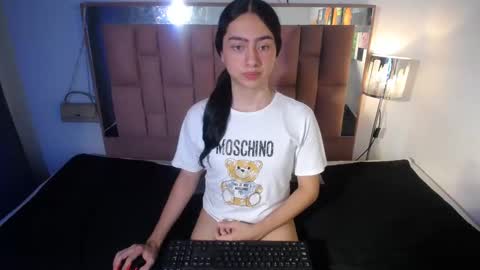 -- kammi -- online show from October 2025 01:06:02 AM