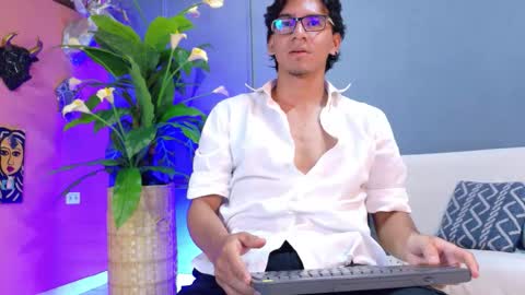 kane_del_toro online show from October 2025 01:35:02 PM