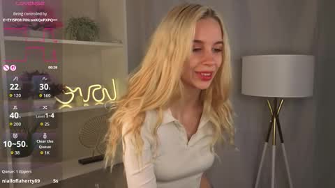 Alice online show from October 2025 03:25:03 AM