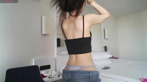 Dju online show from April 2026 05:46:01 AM