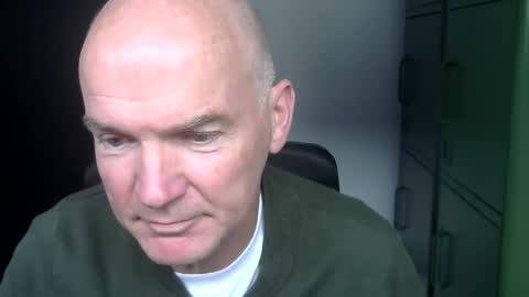 Robbie online show from October 2025 09:10:02 AM