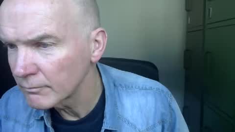 Robbie online show from January 2026 12:42:01 PM