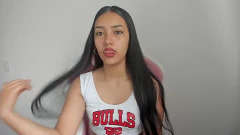 Snapshot of karely_sweet_ chatting on June 2026 01:48:01 PM karely_sweet_ online show from June 2026 01:48:01 PM