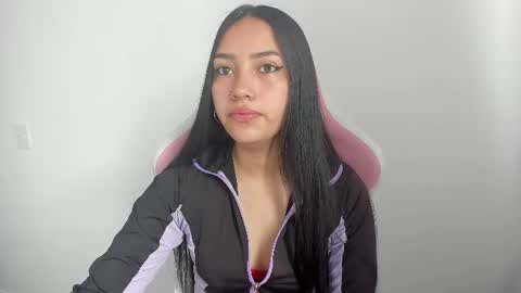 Snapshot of karely_sweet_ chatting on June 2026 02:28:01 PM karely_sweet_ online show from June 2026 02:28:01 PM