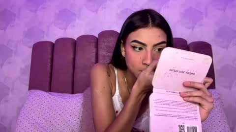 Snapshot of karen_roxe chatting on May 2026 09:56:02 PM karen_roxe online show from May 2026 09:56:02 PM