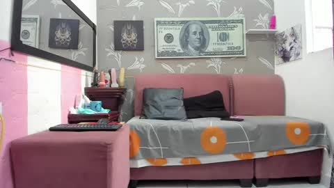 Karen online show from January 2025 07:21:02 PM