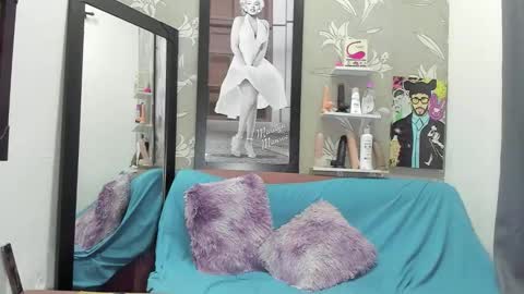 Karen online show from February 2026 09:00:01 PM