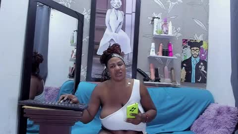 Karen online show from May 2026 12:18:01 AM