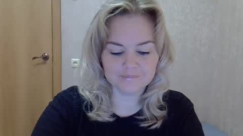 Snapshot of karennelsonx chatting on September 2025 11:15:01 AM karennelsonx online show from September 2025 11:15:01 AM