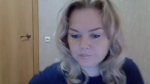 Snapshot of karennelsonx chatting on October 2025 06:57:01 AM karennelsonx online show from October 2025 06:57:01 AM