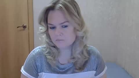 Snapshot of karennelsonx chatting on October 2025 09:00:02 AM karennelsonx online show from October 2025 09:00:02 AM