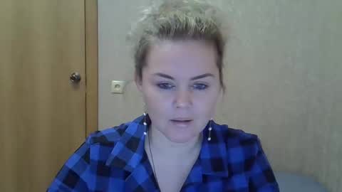 karennelsonx online show from March 2026 10:20:01 AM