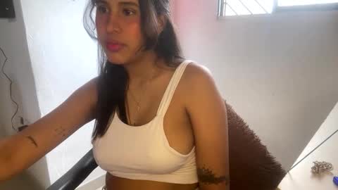 kariina candy and fox online show from June 2026 07:41:02 PM