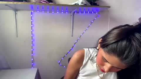 kariina candy and fox online show from July 2026 02:13:02 PM