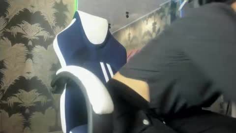 Karina online show from October 2025 07:21:01 PM