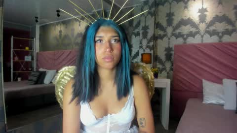 Karina online show from October 2025 07:18:01 PM