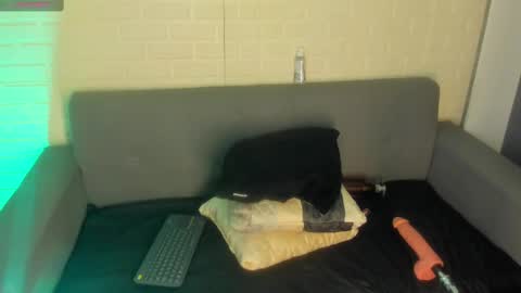 Kari online show from September 2025 11:32:02 AM