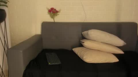 Kari online show from September 2025 11:22:02 AM