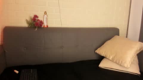 Kari online show from October 2025 11:19:01 AM