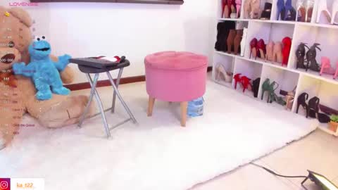 Karina  online show from October 2025 12:19:01 AM