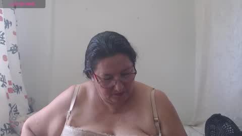 Karina online show from December 2025 03:21:01 PM